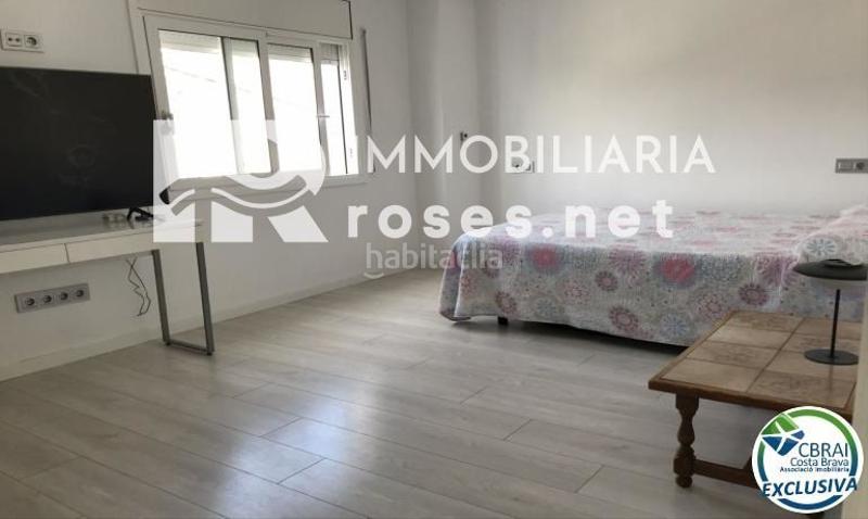 Foto 1b363a73-eb77-49b6-8d95-68eb0d1cb565. Casa encantadora casa renovada en urbanización tranquila de mas bosca, en Roses