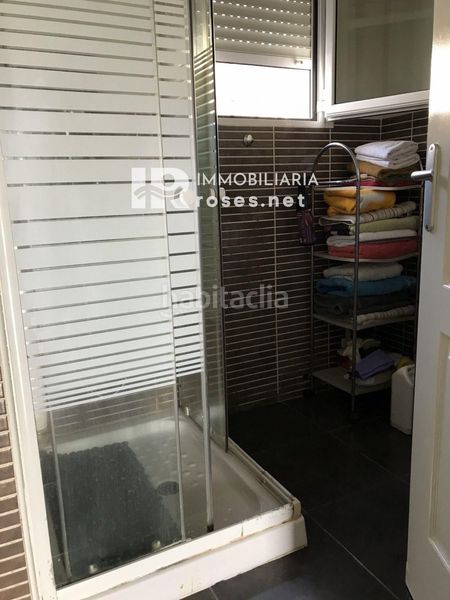 Foto 330b0a5d-0411-448e-923d-bb7aacabec97. Casa amb calefacció a Nord Roses