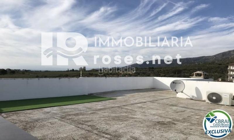Foto 72d79472-15e3-4082-adc5-3868bd47795e. Casa encantadora casa renovada en urbanización tranquila de mas bosca, en Roses