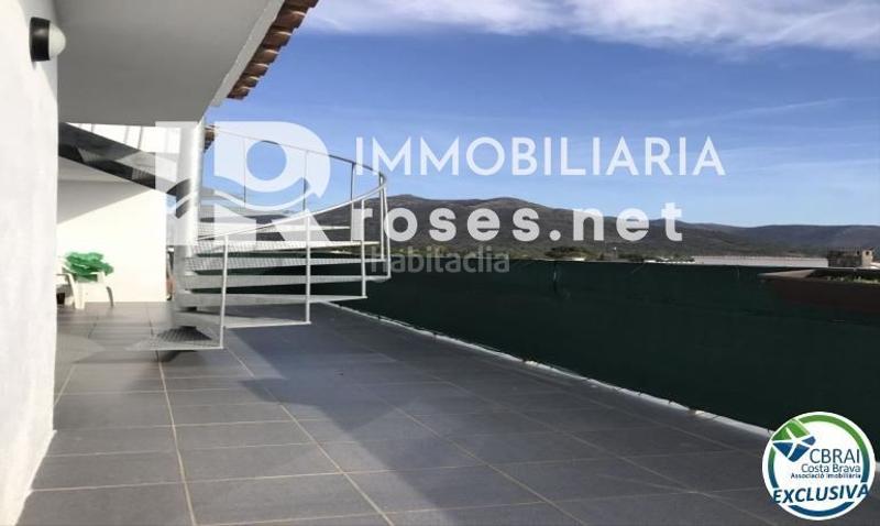 Foto b7bf5849-ff46-4bb0-8dfa-ecaf90bb3ee5. Casa encantadora casa renovada en urbanización tranquila de mas bosca, en Roses