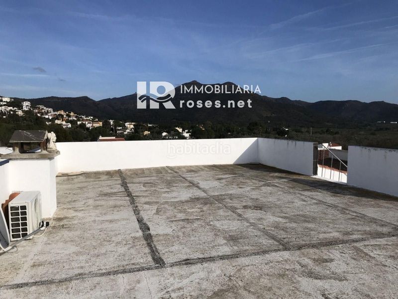Foto c414c971-7b78-4e57-8b50-38a83b803cd5. Casa amb calefacció a Nord Roses