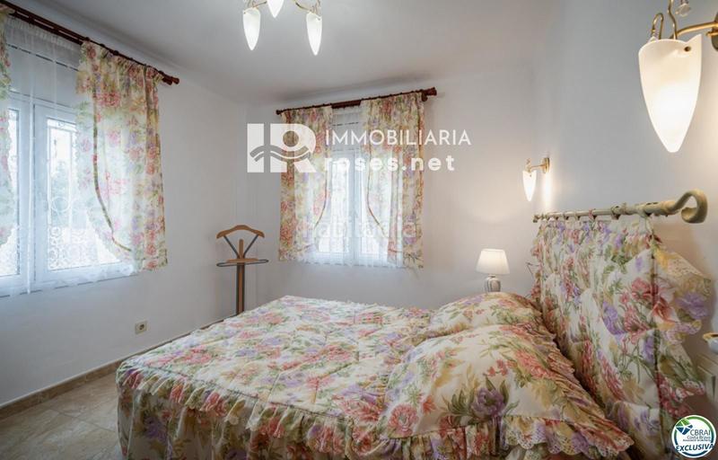Foto f6ace07d-c902-46a6-897a-69fb4bc2ea74. Piso magnífico piso de 4 habitaciones en Nord Roses