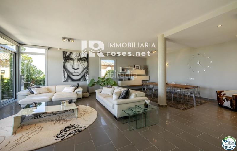 Foto b10b5199-f1e3-4b68-b6dd-c5f1191a81fd. Casa sublime villa de lujo situada en un entorno privilegiado en palau saverdera en Palau-saverdera