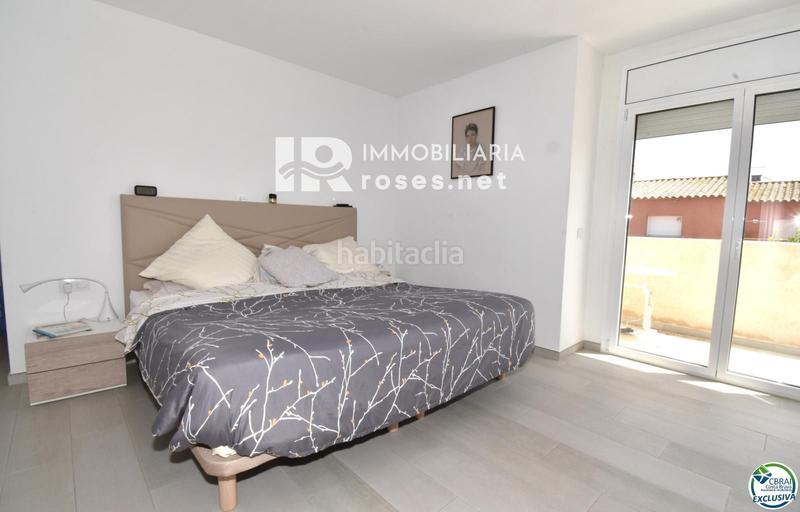 Foto 2aa3af3b-3281-439e-9bd4-6506d76b5c4a. Casa con riscaldamento parcheggio piscina in Puigmal - Mas Nou Empuriabrava
