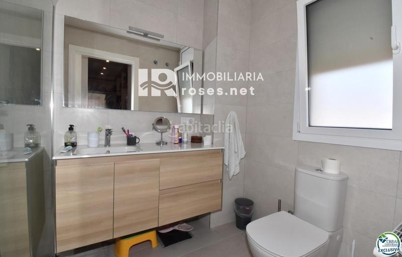 Foto 3a9fbdb9-6a22-4dd5-8d73-3006687b2132. Casa con riscaldamento parcheggio piscina in Puigmal - Mas Nou Empuriabrava