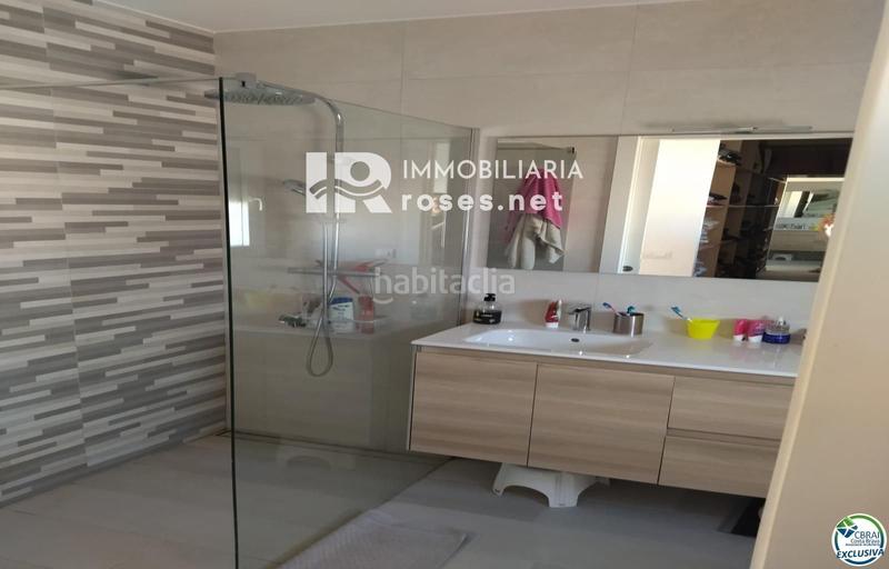 Foto dabe1f42-c88f-4bd4-be25-32b9ba4f64b6. Casa con riscaldamento parcheggio piscina in Puigmal - Mas Nou Empuriabrava