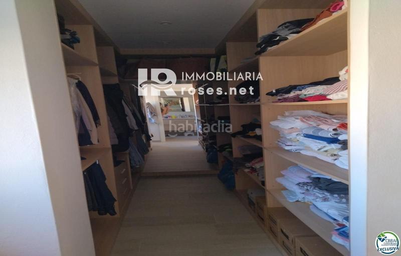 Foto df66b7eb-37a3-4825-8be3-38d41bcdc768. Casa con riscaldamento parcheggio piscina in Puigmal - Mas Nou Empuriabrava