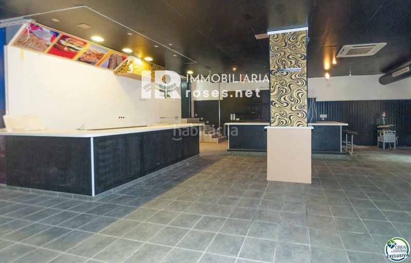 Foto af1f2475-f848-440a-afcb-1e0fb5d26369. Local comercial a Centre Roses