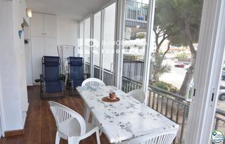 Pis  De la platja. Apartamento situado a santa margarita roses 250 metros de la pla