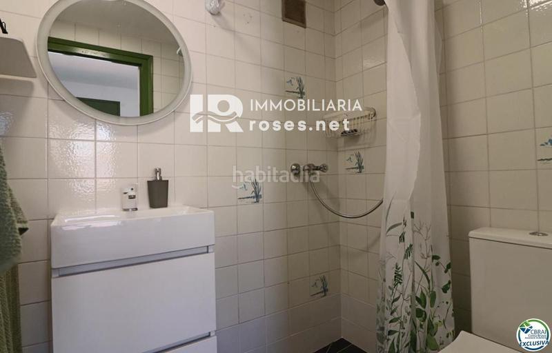 Foto 433c71a1-ba93-40bf-85b1-be56511d3997. Casa encantadora casa renovada en 2024 y lista para entrar a vivir en Empuriabrava