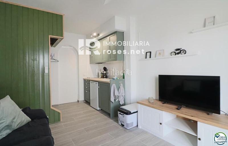 Foto cd098af9-88b9-4a9f-b11f-46276576c600. Casa encantadora casa renovada en 2024 y lista para entrar a vivir en Empuriabrava