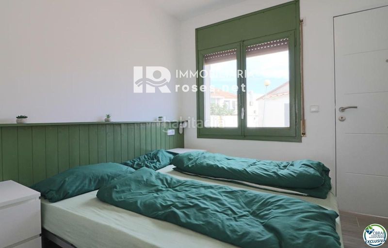Foto fe285cd6-8188-4026-bb91-3e9d34e0ee0f. Casa amb aparcament a Sant Maurici Empuriabrava