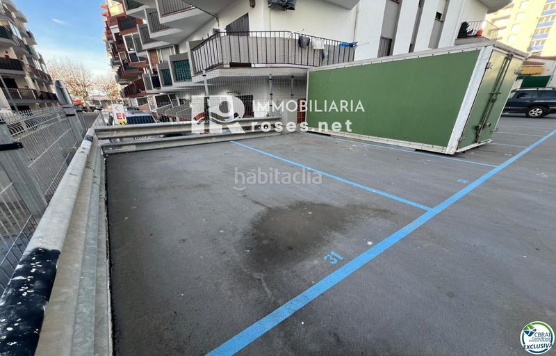 Foto 53ba7b25-0462-4a6e-af5c-588ee433b7ae. Aparcament cotxe a Muga - Gran Reserva - Badia Empuriabrava