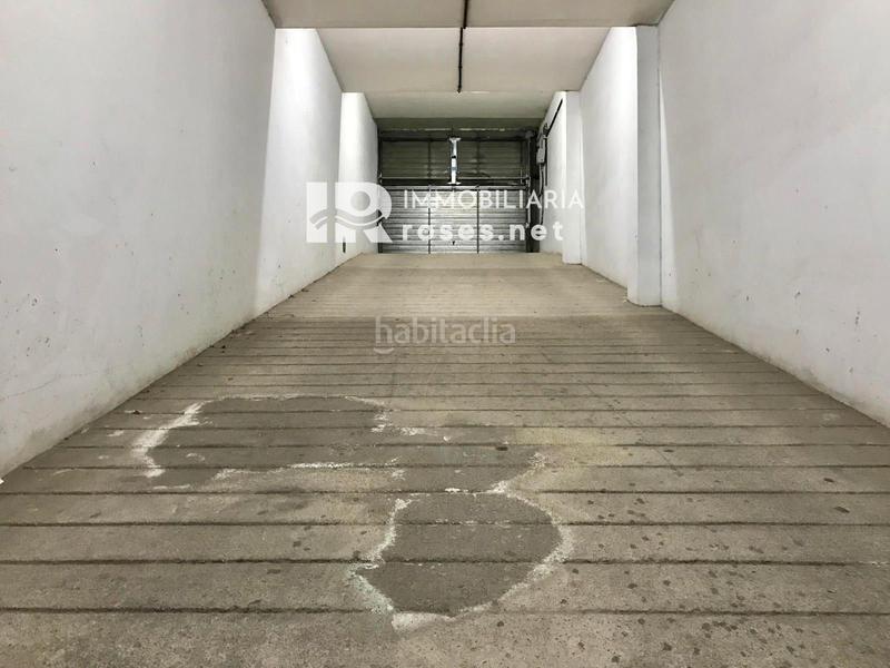 Foto 9235a56b-9849-4bba-bf23-d0d9e9905b56. Aparcament cotxe a Nord Roses