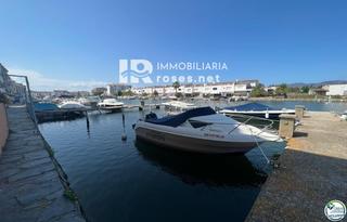 Aparcament cotxe  Port empuries. Amarre de 2,5 x 5,5 en empuriabrava