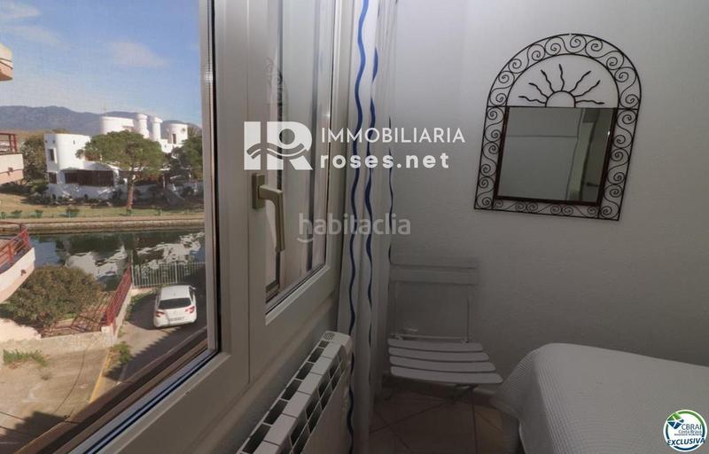 Foto 208c4cda-d692-4fc9-b0f3-043b2631ef18. Piso encantador apartamento en venta con vistas al canal en Empuriabrava