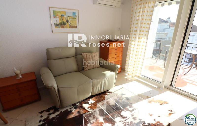 Foto 484c5fa2-4f8e-4bbc-8d7c-84c6f4c324fe. Piso encantador apartamento en venta con vistas al canal en Empuriabrava