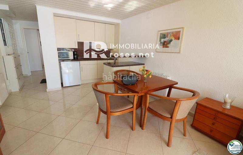 Foto a0933139-4881-46e9-9bb3-3b9ab81d266e. Piso encantador apartamento en venta con vistas al canal en Empuriabrava