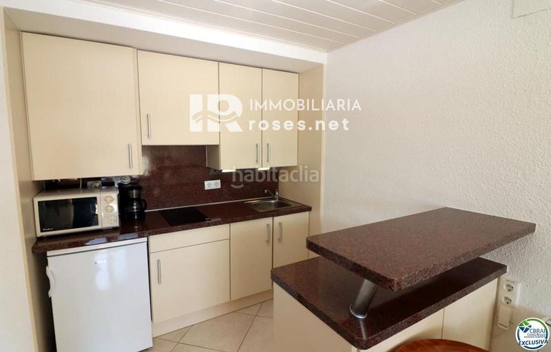 Foto b88c602e-2511-4f9b-ac77-e2255a901fea. Piso encantador apartamento en venta con vistas al canal en Empuriabrava
