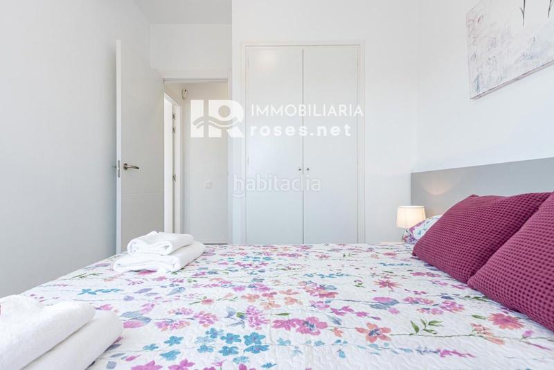 Foto 9131acb7-7480-406a-b1c7-fd2c60d0517d. Piso bahia apartamento reformado con vistas al mar y con licencia turística en Empuriabrava