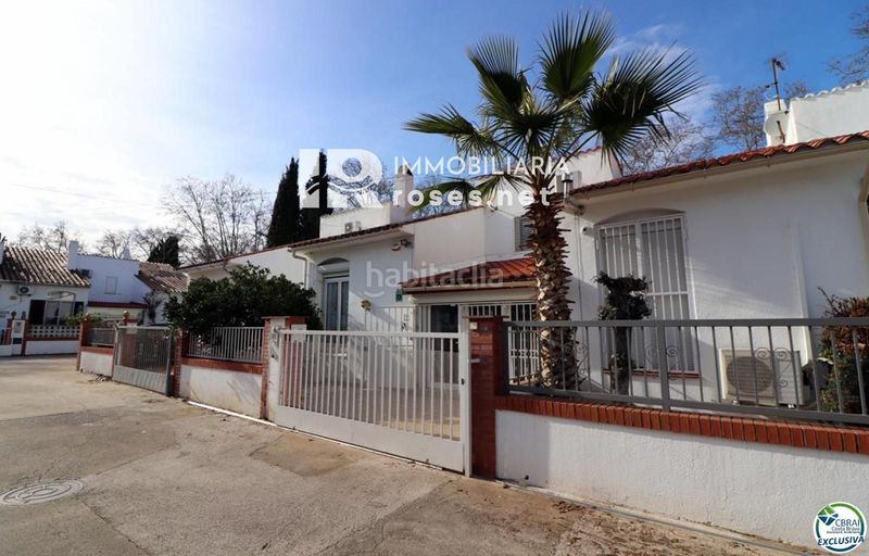 Foto 9f12dba8-9eec-4fce-9582-75d1ce5fe326. Casa amb calefacció a Carlit - Montseny Empuriabrava