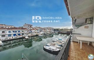 Piso  Porto fino. Empuriabrava  se vende apartamento vista canal porto fino con pa