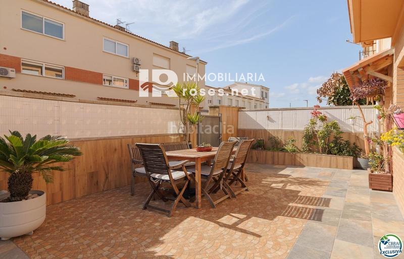 Foto 9ea1bac4-ed9d-4503-b29a-2a914b4b6abe. Casa  con piscina en puigmal, 4 habitaciones, y ubicación ideal. en Empuriabrava