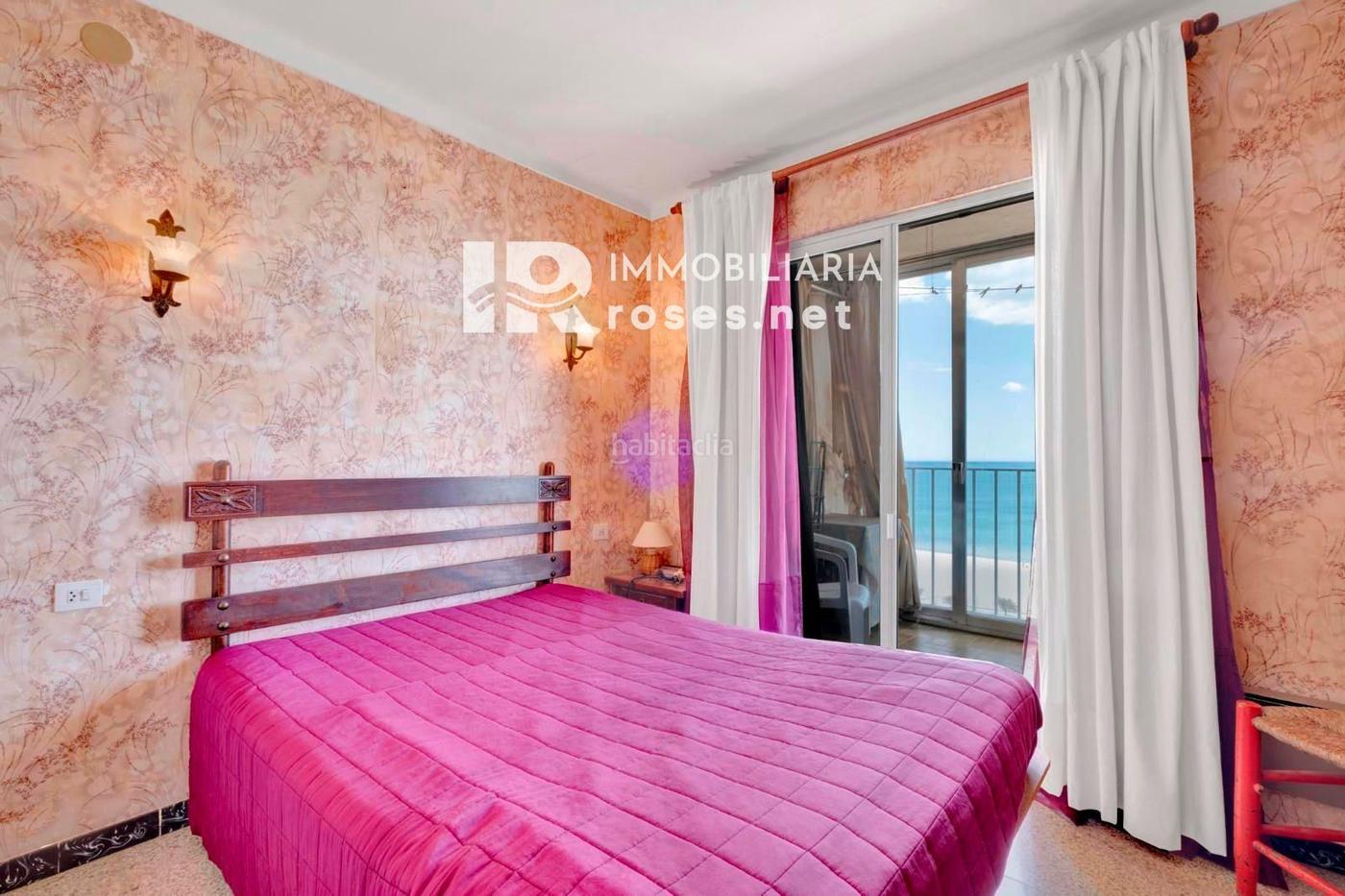 EMPURIABRAVA SYLVIA  Apartamento de 2 dormitorios a reformar con Empuriabrava