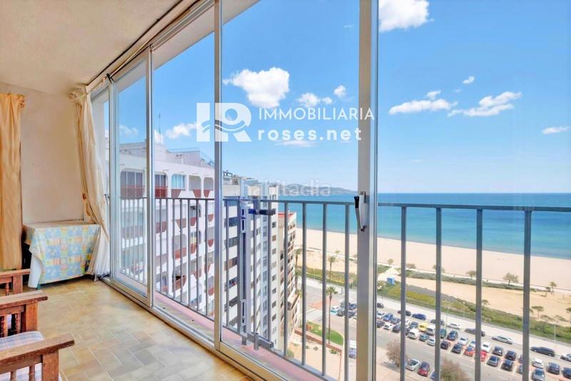 Foto 17d0a937-1ffe-439c-9e75-8ea14b1e20da. Piso sylvia apartamento de 2 dormitorios a reformar con impresionantes vistas al mar en Empuriabrava