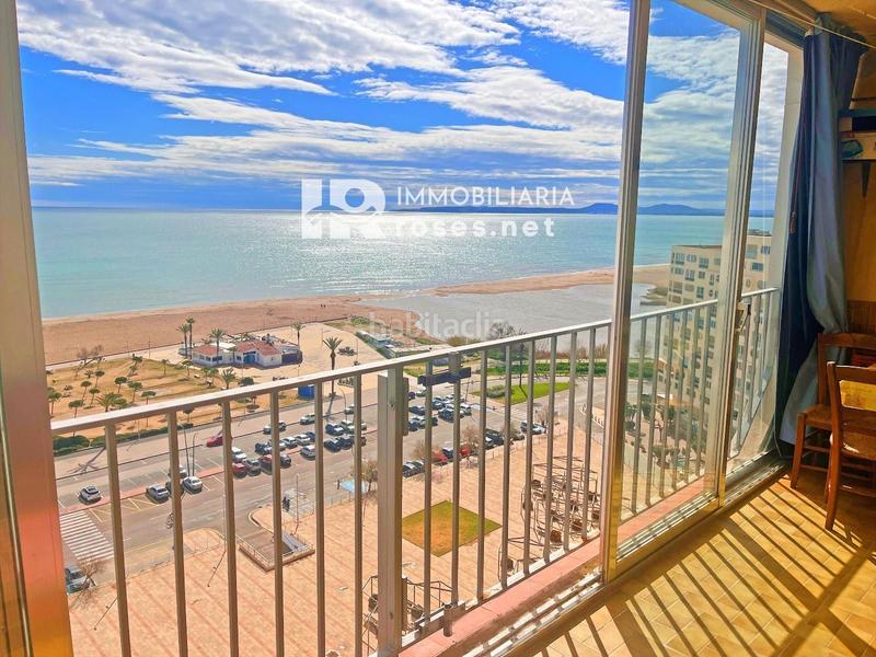 Foto 334db596-0181-4d0e-92d8-9ab48a332935. Piso sylvia apartamento de 2 dormitorios a reformar con impresionantes vistas al mar en Empuriabrava
