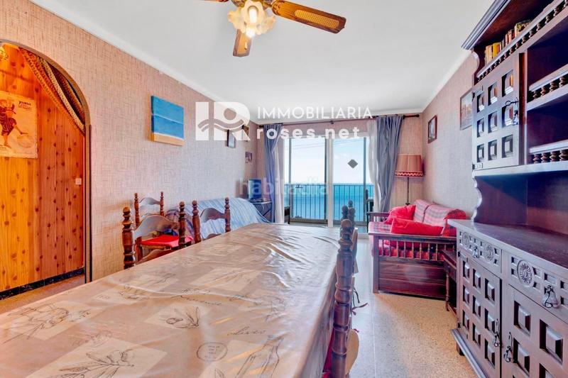 Foto 8f9e87c8-6aaa-4427-9032-f3ebfff13540. Piso sylvia apartamento de 2 dormitorios a reformar con impresionantes vistas al mar en Empuriabrava