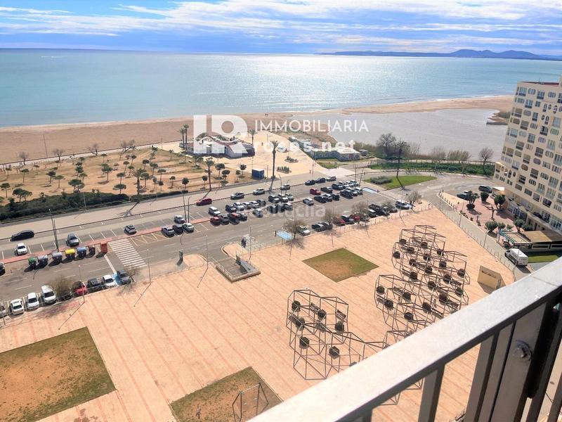 Foto 8ffa9079-b224-4807-8b97-4a389f3ce91d. Piso sylvia apartamento de 2 dormitorios a reformar con impresionantes vistas al mar en Empuriabrava