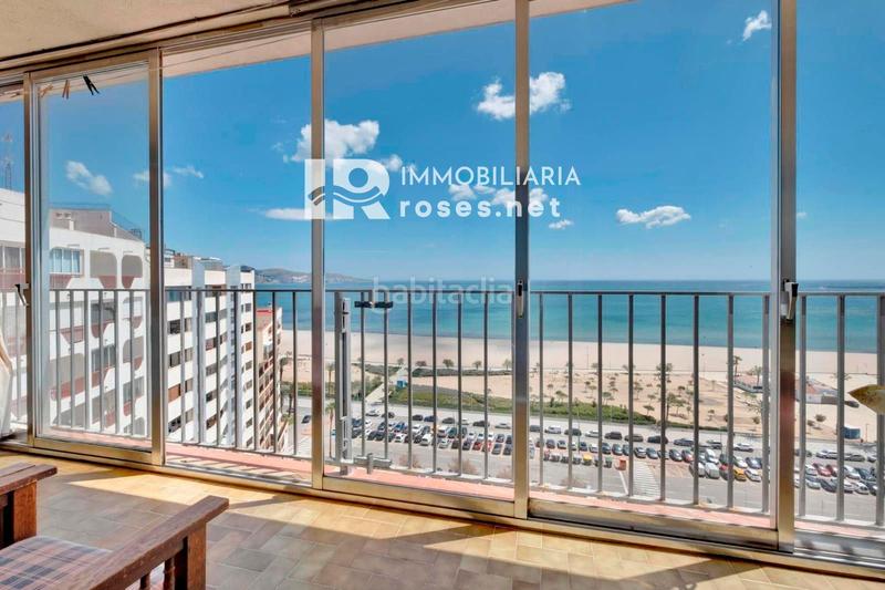 Foto 9e7008ac-9d03-4122-8d5a-51def3547509. Piso sylvia apartamento de 2 dormitorios a reformar con impresionantes vistas al mar en Empuriabrava