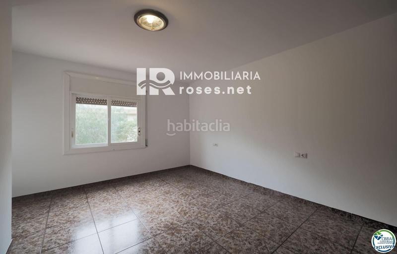 Foto 17bfaa1d-0919-462b-82a4-fef53048b0f5. Piso apartamento amplio céntrico y a 250 m de la playa en Roses