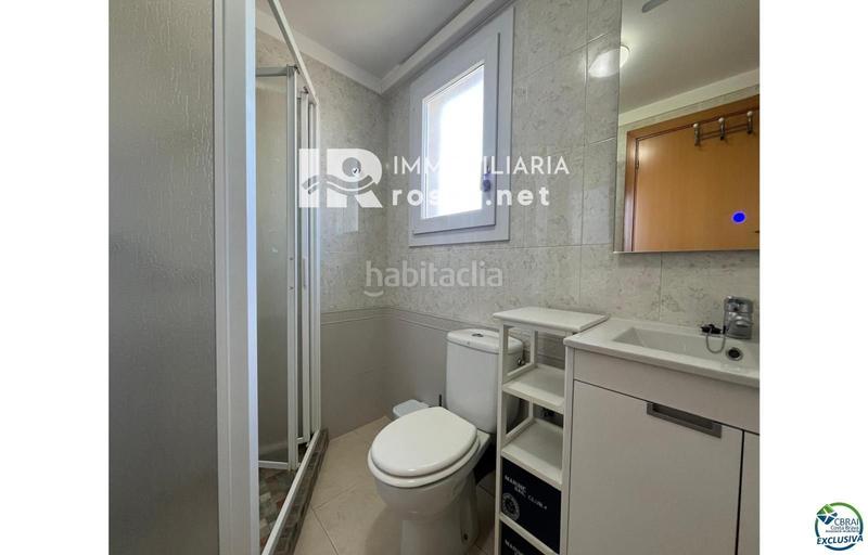 Foto 7e3d8623-3926-4316-95d9-15cbb876d94a. Piso atico en venta 2 habitaciones gran terraza y parking subterraneo. en Empuriabrava