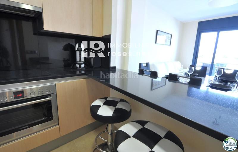 Foto 1fcf4a67-7a89-4e38-8723-d962bb057b73. Piso encantador apartamento con licencia turística y vistas al canal en Roses