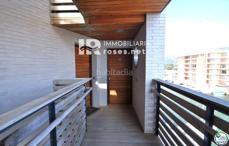 Foto 5b65df3e-74bc-4f5f-a1a4-d1a20edcdb68. Piso encantador apartamento con licencia turística y vistas al canal en Roses