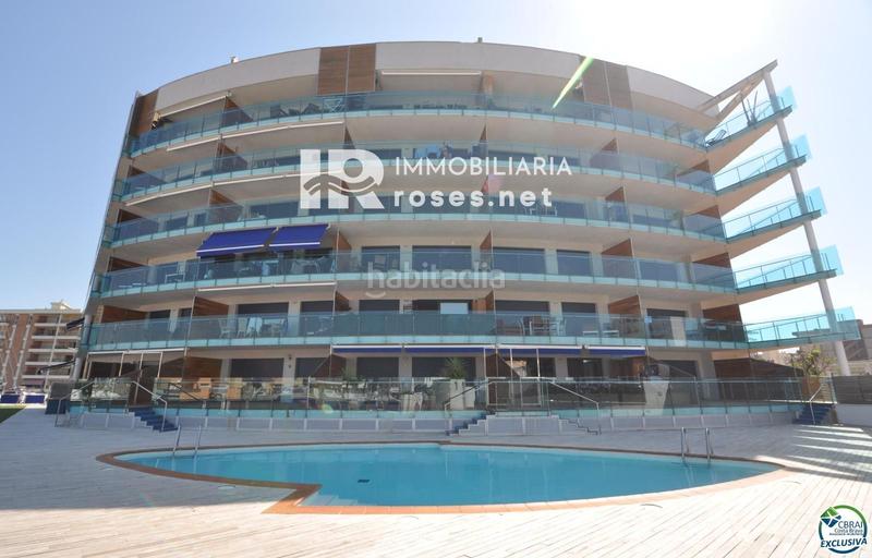 Foto ad615443-1a15-4e62-92e1-5213072f019b. Piso encantador apartamento con licencia turística y vistas al canal en Roses