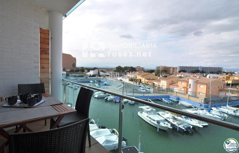 Foto e5d08969-1f6a-4acf-bdf5-580da1ad9fee. Piso encantador apartamento con licencia turística y vistas al canal en Roses