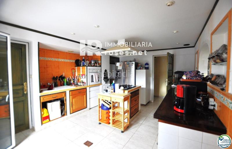 Foto 094ab546-3f1b-453f-b2fb-2981409d1bac. Haus mit parking in Nord Roses