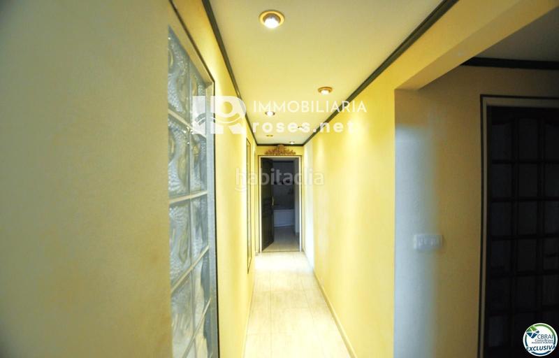 Foto 67cc0c88-b68a-4329-9857-5cc626147a2c. Haus mit parking in Nord Roses