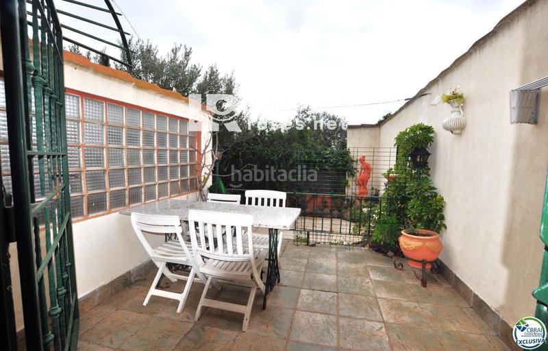 Foto b4bf505c-75f2-4fbc-8b5e-9b3eedb36b23. Haus mit parking in Nord Roses