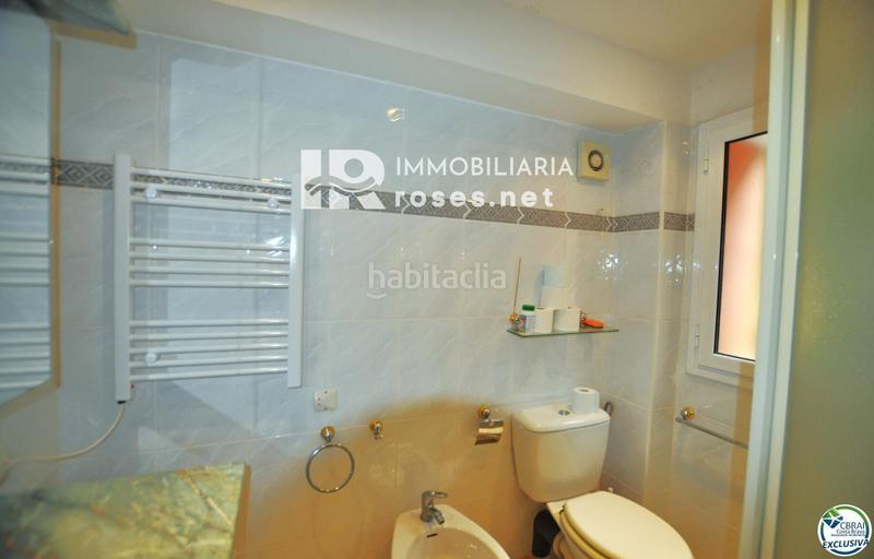 Foto dcafb0a3-c0bb-42cc-b78e-4a28a2930f9c. Haus mit parking in Nord Roses