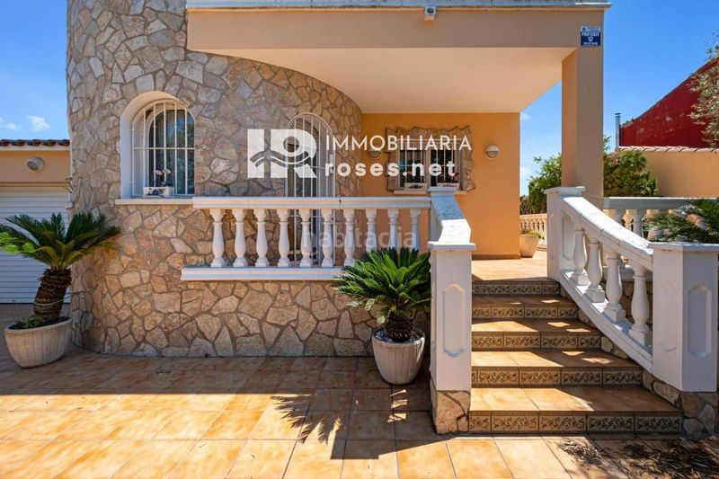 Foto 452dbaa7-27f6-48dc-91be-67fc8bff05fc. Casa amb calefacció aparcament piscina a Puigmal - Mas Nou Empuriabrava