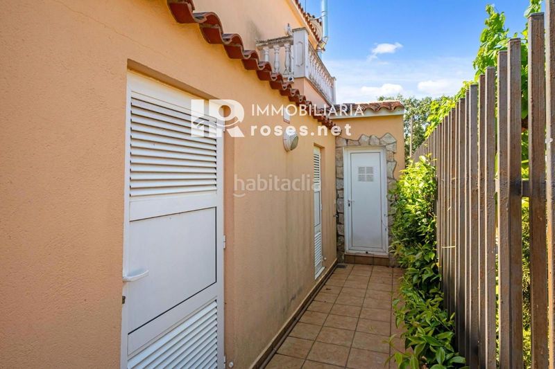 Foto e3915aa4-6258-49f0-ae0b-9b881b3fbd16. Casa amb calefacció aparcament piscina a Puigmal - Mas Nou Empuriabrava