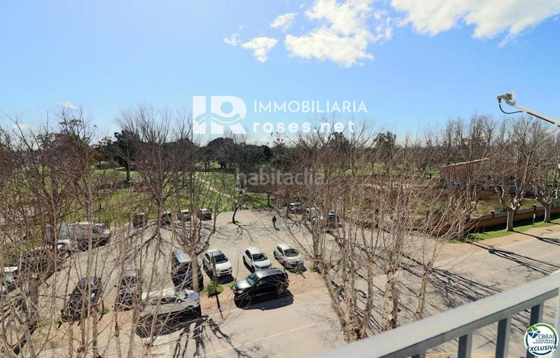 Foto 697b3e47-83b7-49bc-a6e7-a64a8f8b65f7. Piso acogedor apartamento con vistas despejadas en una zona tranquila en Empuriabrava