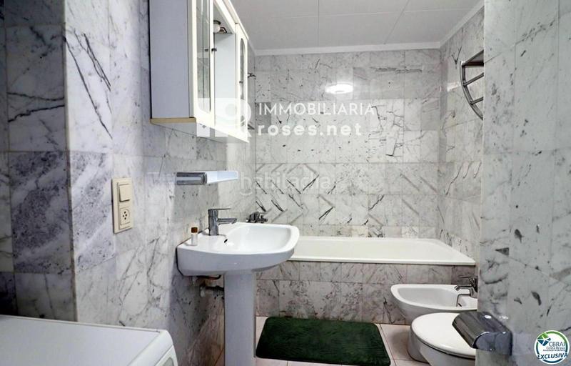 Foto 94ce555c-073d-477d-a105-db97a39d151e. Piso acogedor apartamento con vistas despejadas en una zona tranquila en Empuriabrava