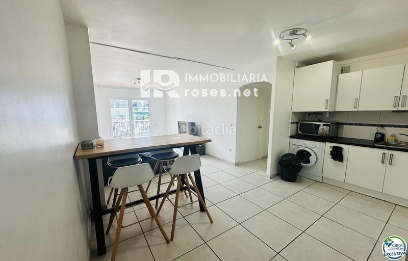 Foto 095d08b0-2777-44d1-a35b-93dbcd310502. Piso apartamento reformado con amarre privado en el puerto de banyuls, en Empuriabrava