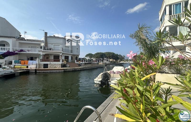 Foto 1cca41ba-7239-4857-92ea-7ecf308b34ee. Piso apartamento reformado con amarre privado en el puerto de banyuls, en Empuriabrava
