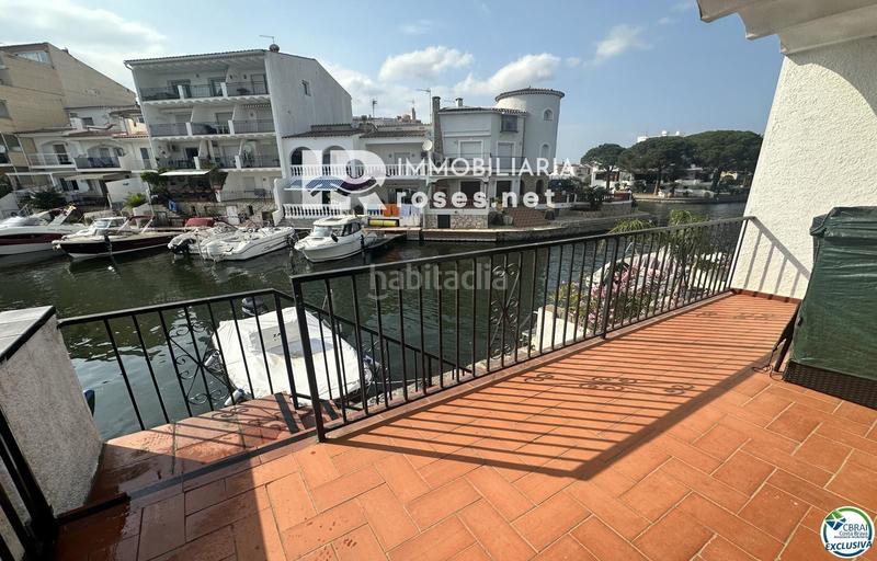 Foto c1a9e4cc-1b9e-486d-9eac-20f3428ae279. Piso apartamento reformado con amarre privado en el puerto de banyuls, en Empuriabrava